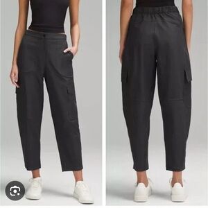 Lululemon Athletica Charco Utility Cargo Pants Run big
